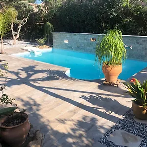 Chez Muriel Et Yves Alloggio in famiglia